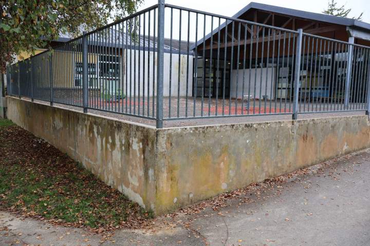 Effacement de peintures indésirables sur mur Tournan en Brie