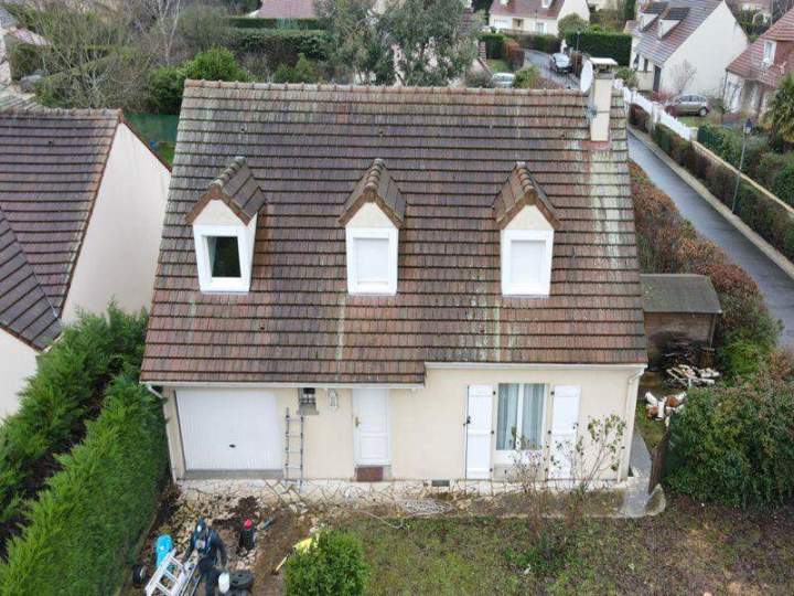 Spécialiste en nettoyage mécanique de toiture Tournan-en-Brie 
